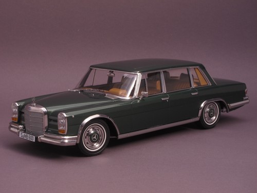 Scale mercedes benz - 1/18, kk-scale