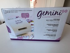 Stanz und Prägemaschine