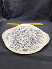 Alte vintage Tortenplatte Kuchenplatte weiß Blau Floral rund Porzellan Ø 33 cm