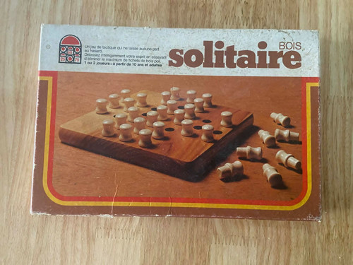 Gesellschaftsspiel solitär - -,