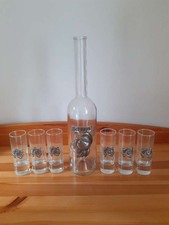 Schnapsgläser-Set mit Flasche