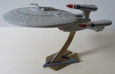 Star Trek Playmates Future USS Enterprise-D Transwarping
