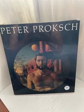 Mythen in neuer Moderne Hocke