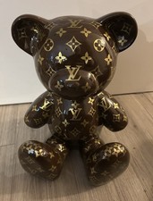 Teddy, Louis Vuitton