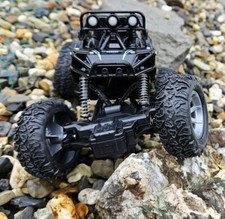 Geländewagen monstertruck - geländewagen,