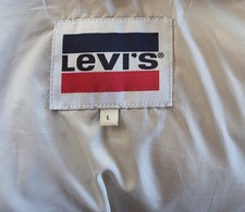 Levi's Daunenjacke, Kurzer