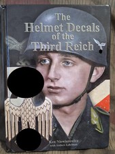 Niewiarowicz Lehrman The Helmet Decals of the third Reich Stahlhelm Abzeichen
