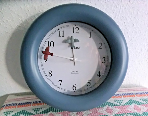 Alessi wanduhr uhr blau - uhr, vogel