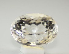 UV-aktiver hellgelber Topas, Ovalschliff,  9,03 Karat, 13x9x9 mm, Edelstein