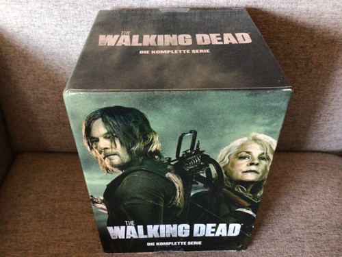 The walking dead - walking,