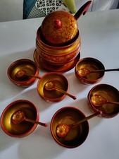 Original handgefertigtes russisches Holzgeschirr mit Zertifizierungsaufdruck