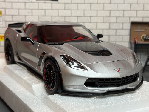 Boxed autoart chevrolet - 1:18,