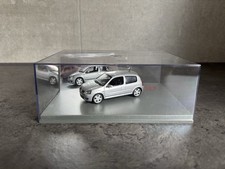 Universal Hobbies 1:43 Renault Sport Clio II RS 2.0 16V Iceberg Grey 2002