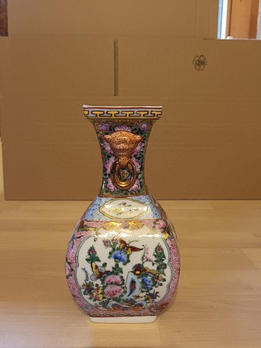 Vase hand painted - hand,