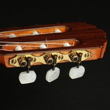 Vanessa Burguet NA-V25 2011