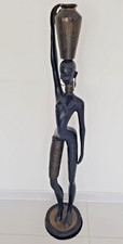 Frauenfigur modern, Giraffenfrau aus Messing, 120 cm gross, sehr dekorativ