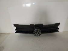 Kühlergrill   VW Golf 4