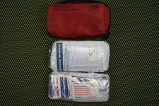 Original Audi Verbandtasche 8F0860282F Verbandskasten first aid bag 12/2021