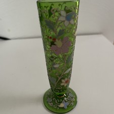 Böhmische Kristall Handbemalte Grüne Vase / Kelch, ca. 12,5 cm hoch Miniatur