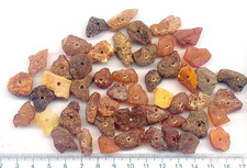 Bernstein - gebohrt,zum Fädeln und Aufziehen-  natur,  mit ca. 2,3 mm Bohrung