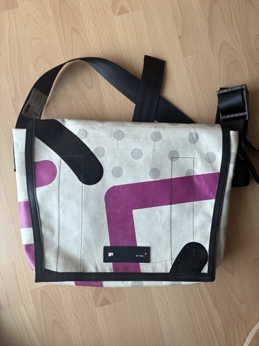 Freitag dragnet cut - freitag, polka