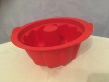 Tupperware Backform Gugelhupf - H21 Silikon-König, Höhe 11cm, Durchmesser 24,5cm