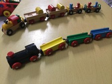 Holzeisenbahn Konvolut, Brio, Eichhorn, Zug, Hänger, Transportgut