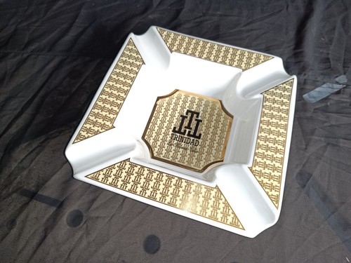 Trinidad aschenbecher 2004 - aschenbecher,