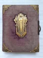 Fotoalbum rot mit Jugendstil