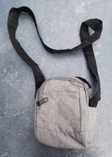 Damen/Herren Umhänge-, Schultertasche grau meliert schwarz neuwertig ungebraucht