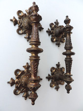 2 ALTE  MÖBELGRIFFE KLAVIER