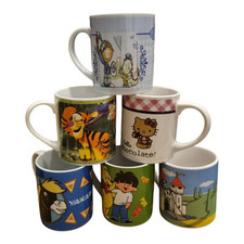 6x Kinder Tasse Porzellan Ritter Rost Winnie Pooh Hello Kitty Playmobil Konvolut