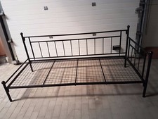 Schlichtes handarbeitet Sofa