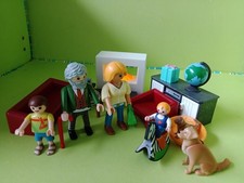 Playmobil 70207 Wohnzimmer Kamin Opa , Enkel,Oma,Hund und Schaukelpferd......