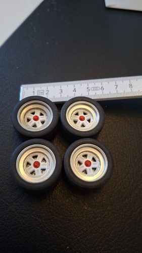Modellbausatz räder reifen - räder,