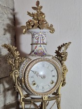 Marie-Antoinette Porzellanuhr