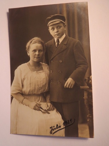 Mädchen und stehender