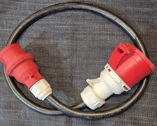 Adapter Starkstrom 16A Stecker auf 32A Kupplung aus Insolvenz