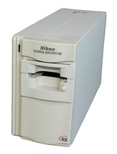 Nikon LS 30 Coolscan III Filmscanner Dia Film Negativ Scanner für PC