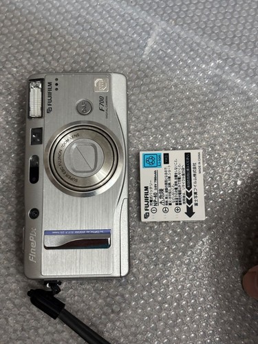 Fujifilm finepix f700 silber - fujifilm,