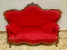 Louis-Philippe Sofa, dazu zwei passende Stühle und fünf Kissen - im Paket!