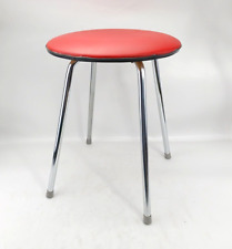 60er Küchenhocker Metall Sitzfläche Kunstlederbezug Rot, H. c. 46 cm, Vintage