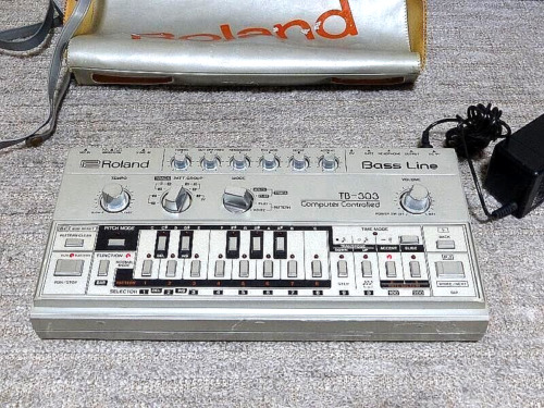 Roland 303 analog - roland, tb-303