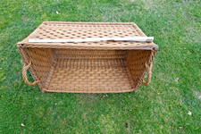Uromas alter  Weidenkorb  - Wäschekorb  - Pflanzkorb  - Deko  - antik