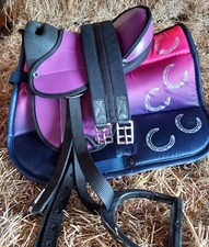 HKM Sattel lila für Shetty oder Holzpferd auch mit Zubehör Shettysattel