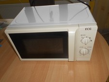 ECG MW 17 weiß Mikrowelle 700
