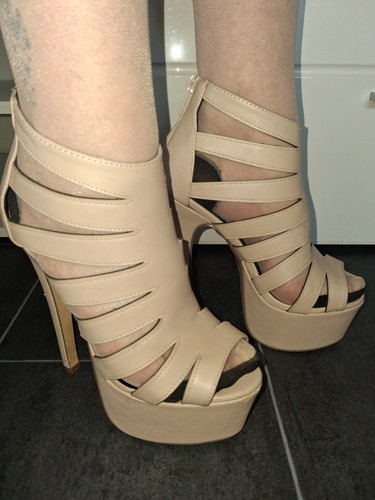 Extrem high heels getragen - extrem,