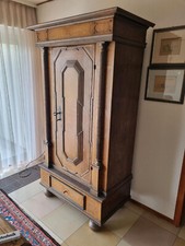 Schrank Kleiderschrank