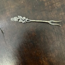 Lemon / Pickle Serving Fork