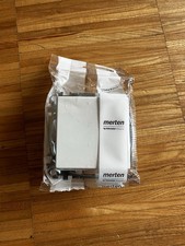 Merten MEG 2311-0319 Schuko Steckdose mit Klappdeckel System M